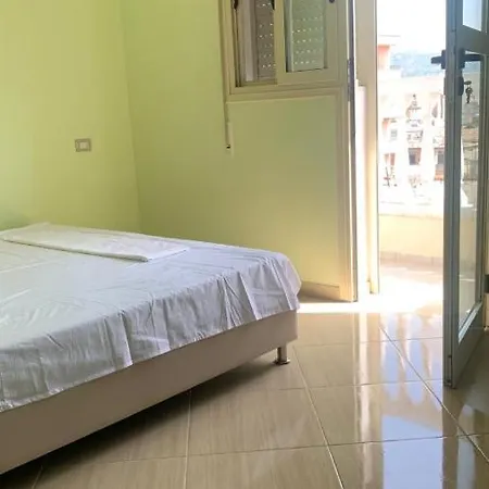 شقة Aparthotel Vlore *